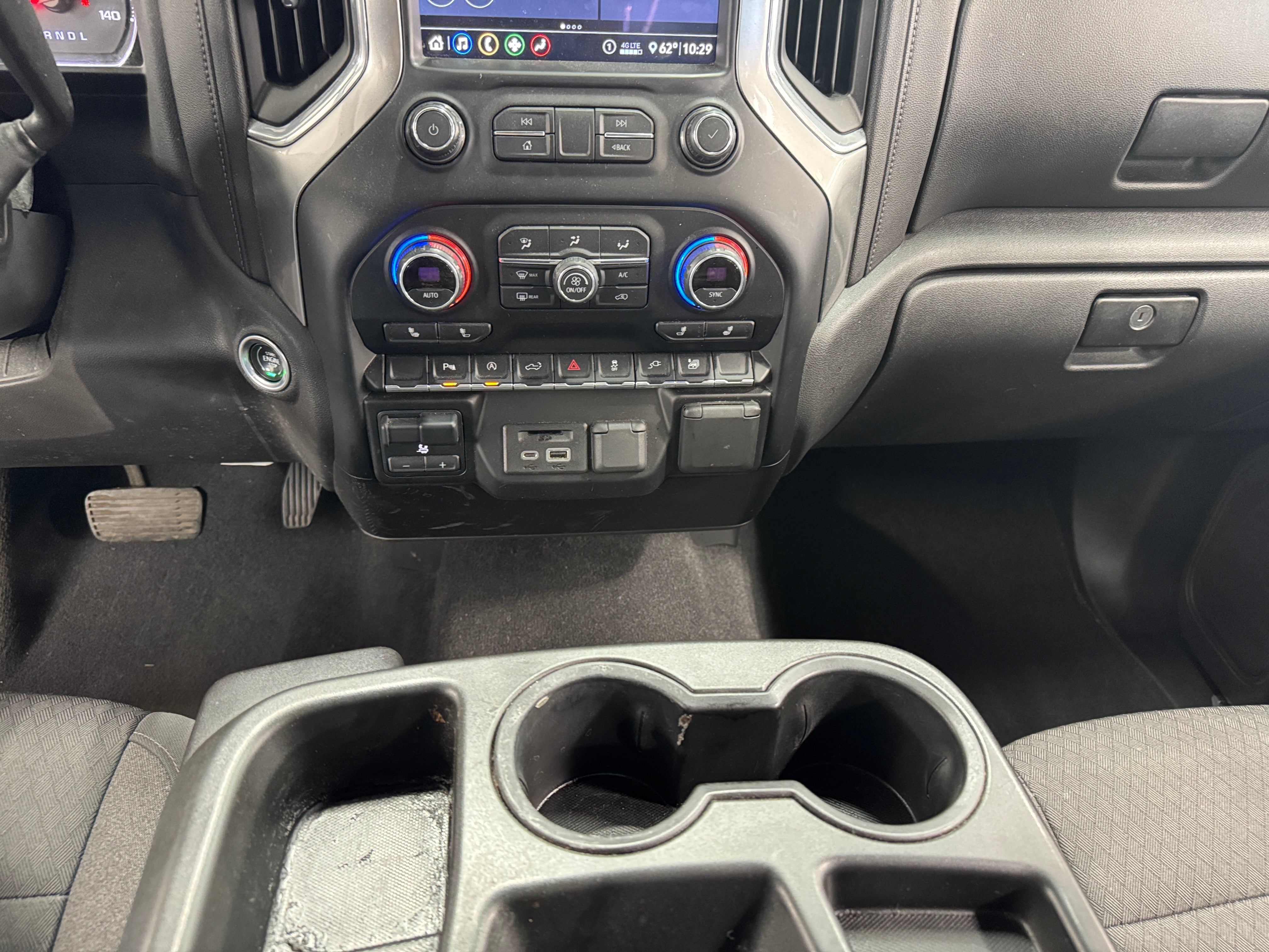 chevrolet silverado 1500 2020 3GCUYDED4LG195999 image chevrolet silverado 1500 2020 3GCUYDED4LG195999 image